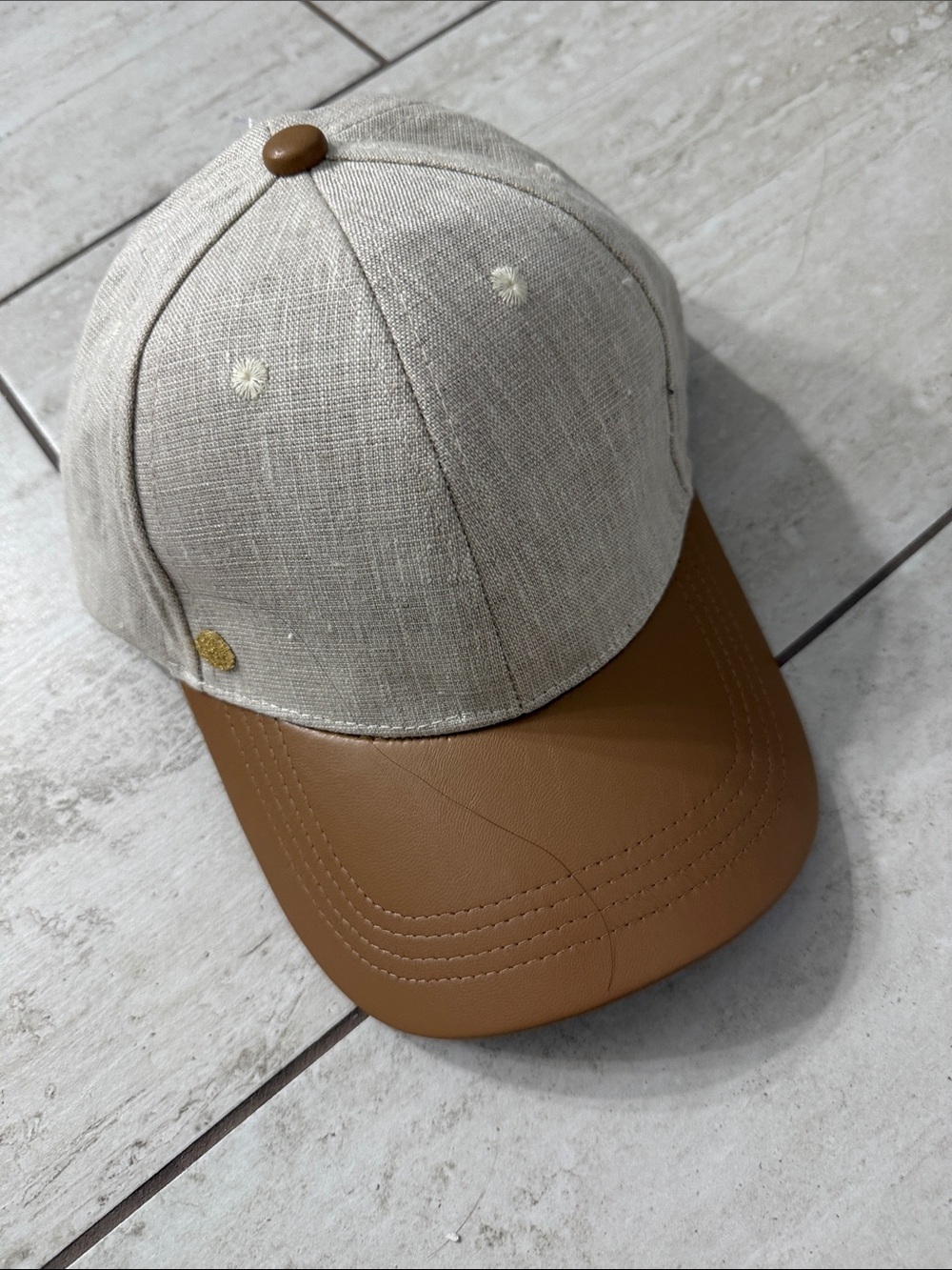 Vince Camuto beige baseball hat with gold logo button ..nwt ..o/s